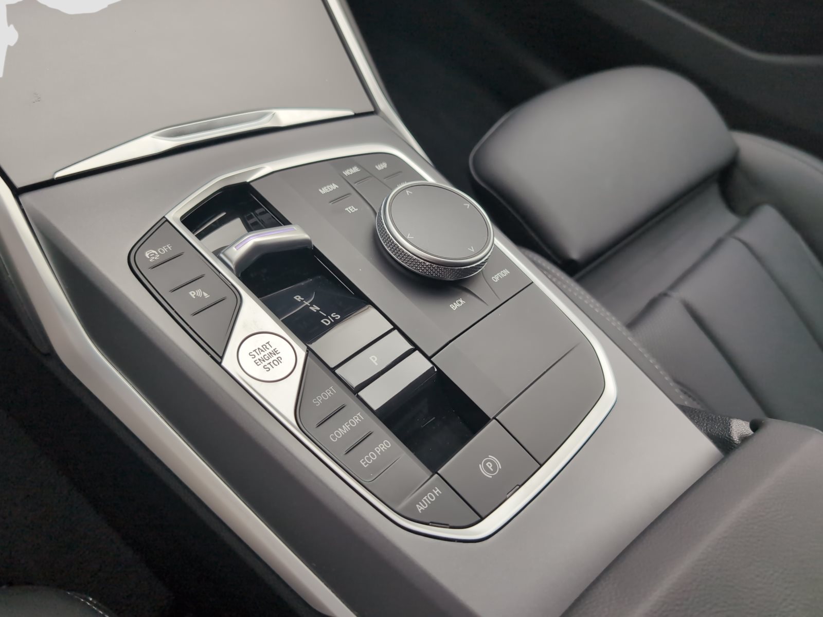 WBA11FZ0X0FU84793_15